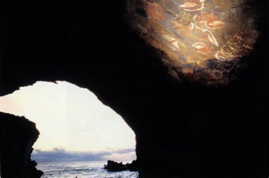 Ana-Kai-Tangata-the-famous-painted-cave-of-Easter-Island